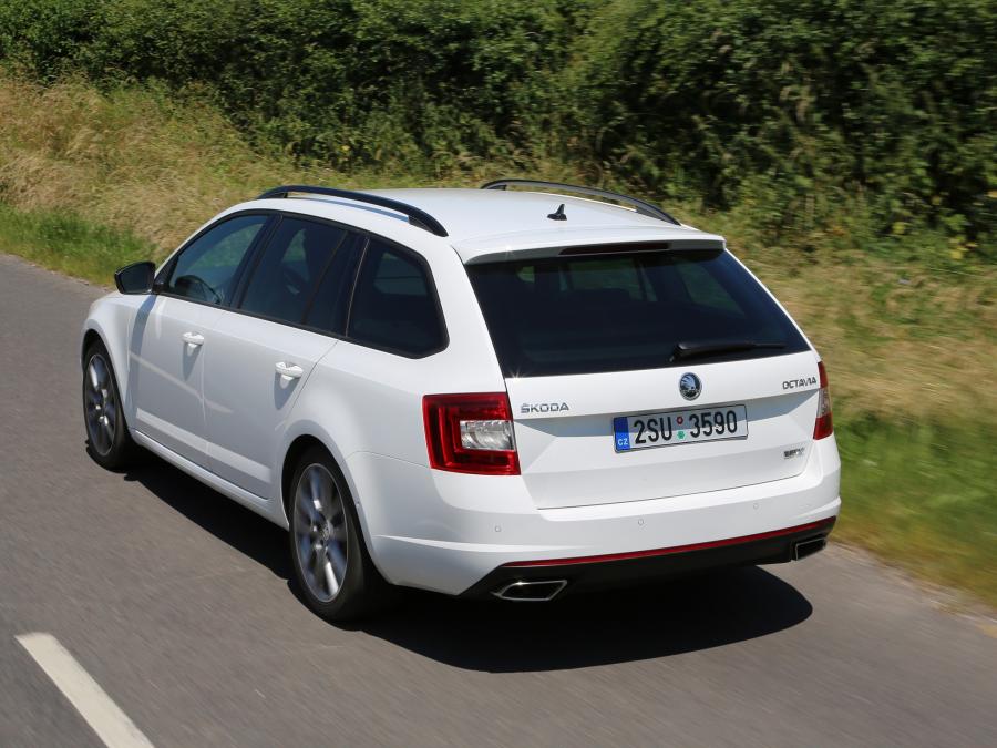  Skoda Octavia RS Combi 2013 года  (фото 4 из 20)